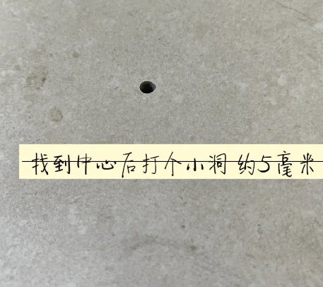 商洛瓷砖空鼓维修公司专业解答在瓷砖铺贴过程中，如果砂料搅拌不均匀，将会带来以下问题