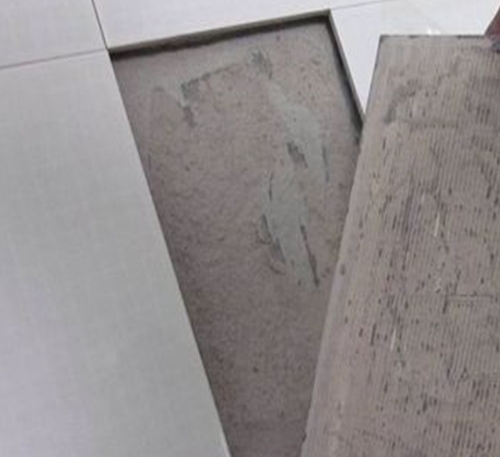 商洛瓷砖空鼓维修公司分享瓷砖铺贴时如果打浆（即涂抹在瓷砖背面和基层上的砂浆或瓷砖胶）过少，会带来以下问题